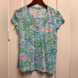Lilly Pulitzer tshirt